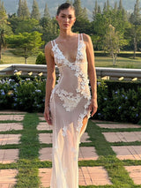 Aylee | Sleeveless Waisted Lace Dress